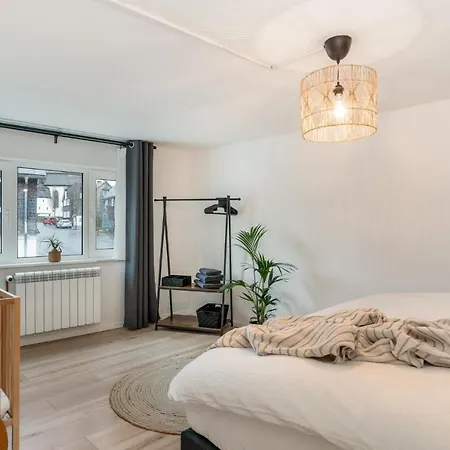 Treehouse For 14 People- Indoor Playground - Ssc - Shared House&garden Будинок відпочинку Вінтерберг