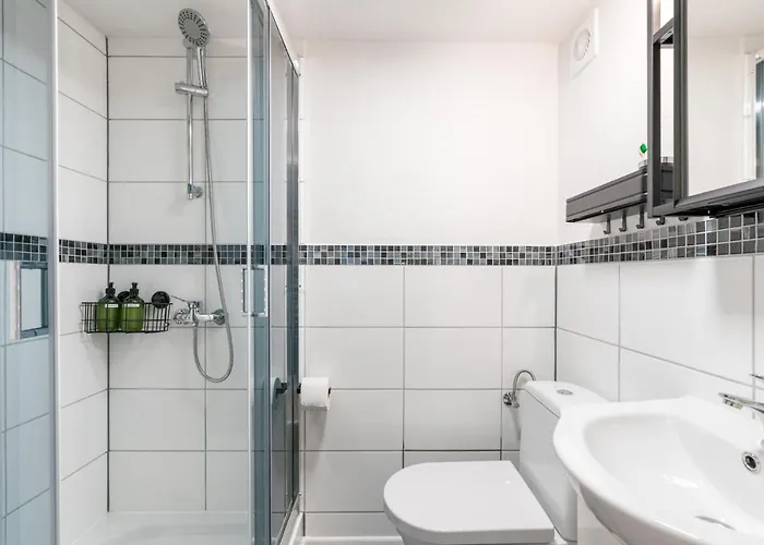 Holiday home Treehouse For 14 People- Indoor Playground - Ssc - Shared House&garden *